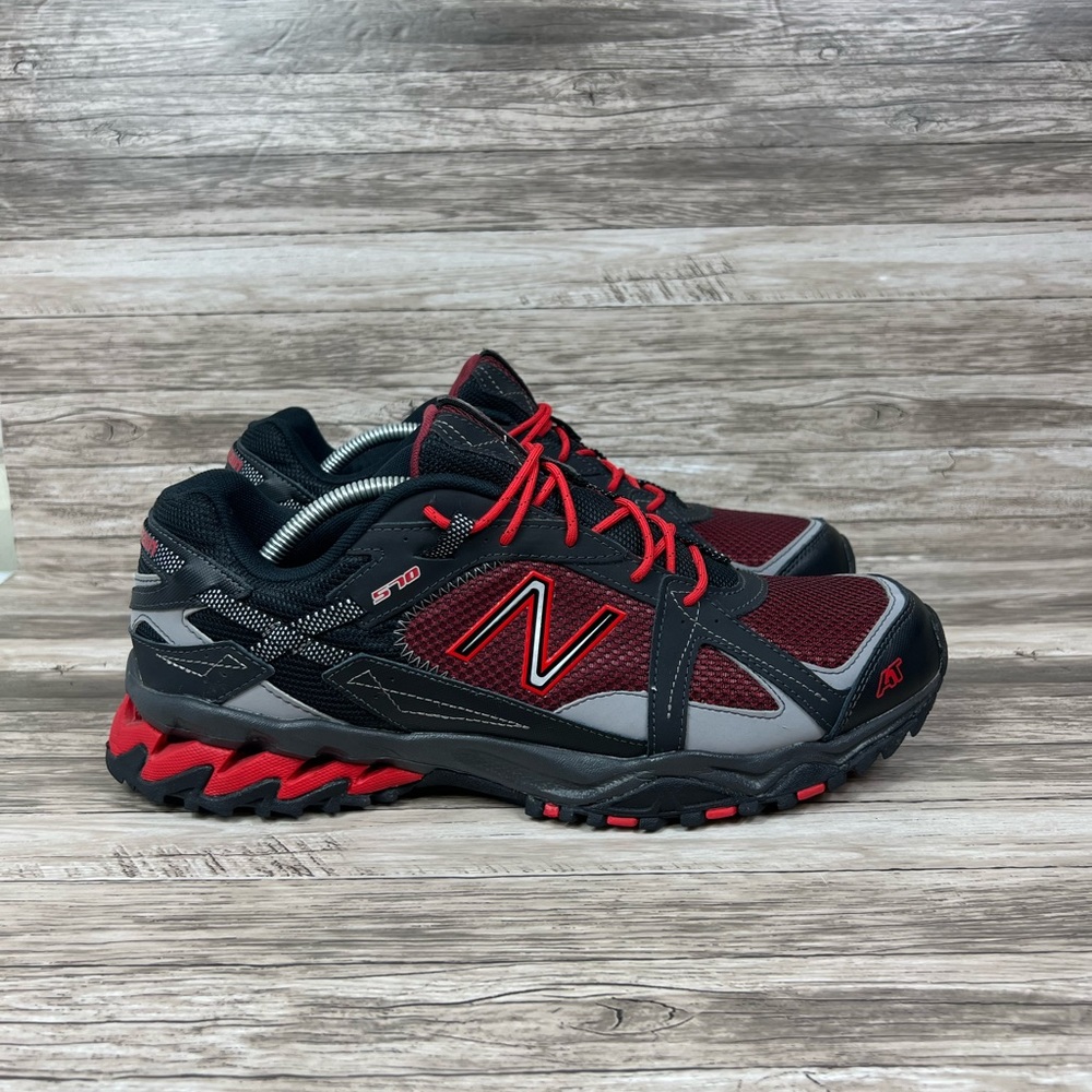 New Balance 570 All Terrain Trail Running Sneakers Black/Red Mens 13 MTE570R2